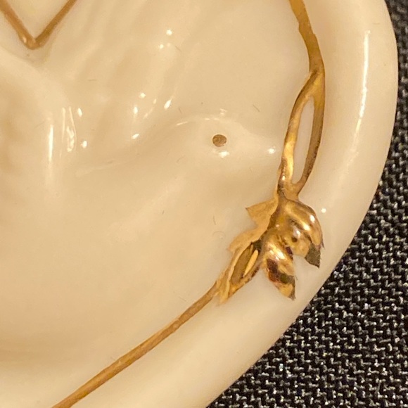 Vintage LENOX Collection Peaceful Heart White Dove Gold Trim Brooch Pin - Picture 8 of 9